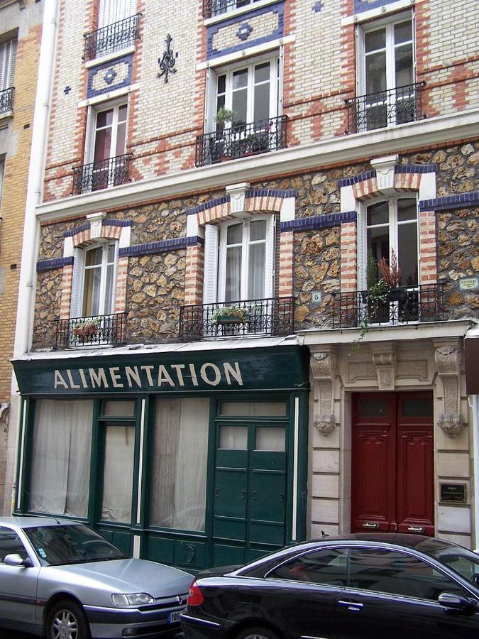 Petite Maison Avec Cour Dans Les Beaux Quartiers-Vous Faites Le Menage- Very Good Prices For T-H-E Location But You Have To Clea-N Th-E Flat Apartment Paris Exterior foto