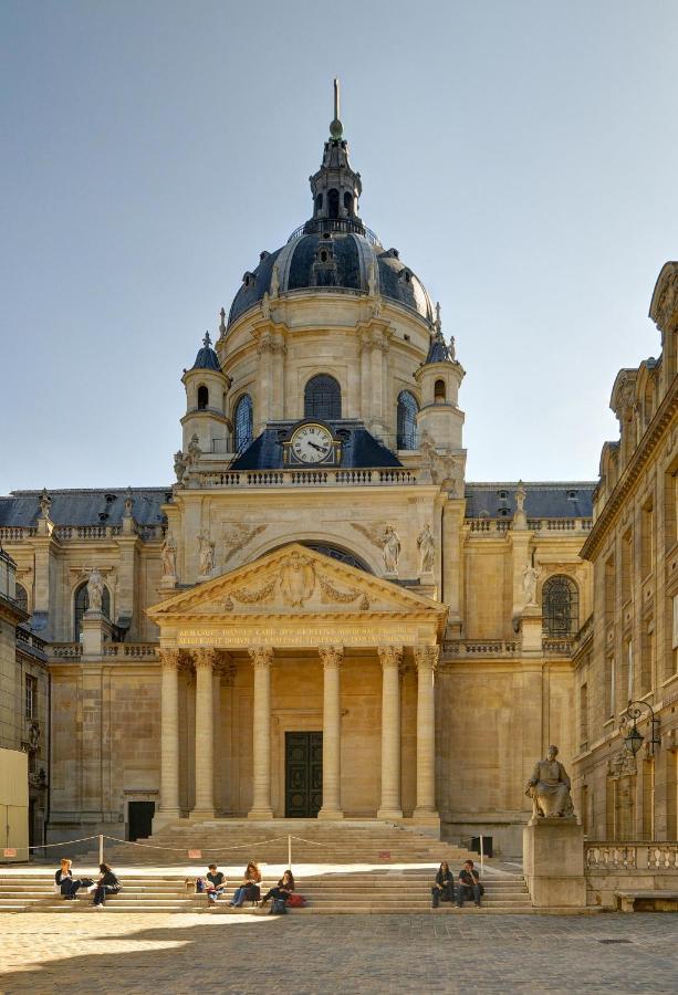 Petite Maison Avec Cour Dans Les Beaux Quartiers-Vous Faites Le Menage- Very Good Prices For T-H-E Location But You Have To Clea-N Th-E Flat Apartment Paris Exterior foto